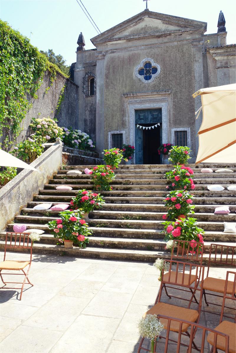 Vintage wedding ceremony in the quinta